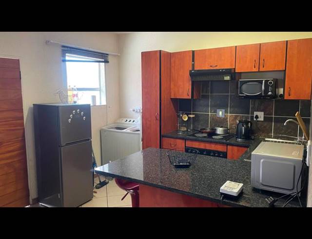 2 BEDROOM APARTMENT FOR SALE IN HATFIELD